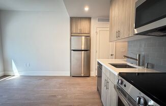 1 bed, 1 bath, $3,000, Unit 419