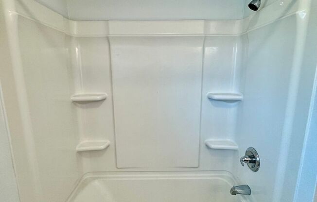 1 bed, 1 bath, 800 sqft, $1,145, Unit 36