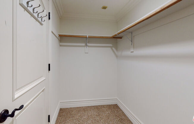 11440 National Blvd. #16