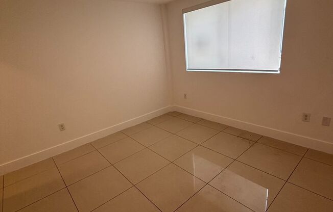 2 beds, 1 bath, 550 sqft, $1,995, Unit 829-310