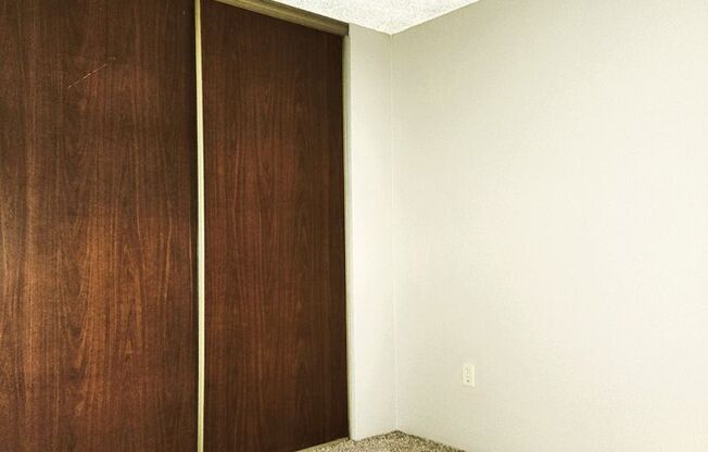 Studio, 1 bath, 440 sqft, $975, Unit 224