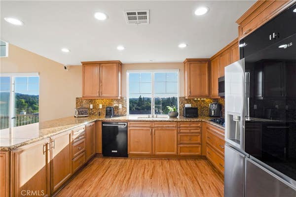 5672 COMO CIR