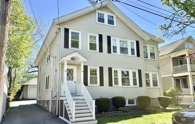 14 AUSTIN RD