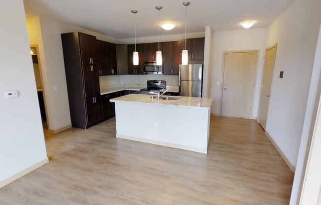2 beds, 2 baths, 959 sqft, $2,535, Unit 902-412