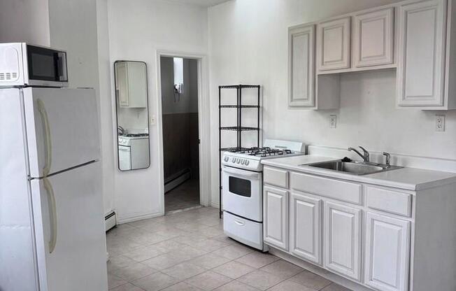 441 HART ST