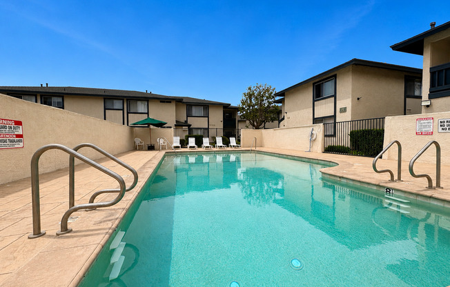 2 beds, 2 baths, 993 sqft, $2,385, Unit 73