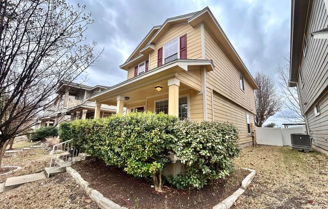 Move-In Ready 3/BR 2.5/BA Home with Spacious Layout & Modern Finishes