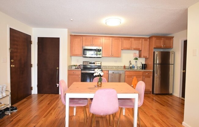 1 bed, 1 bath, 600 sqft, $2,195, Unit 15