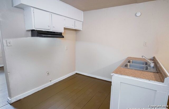 1319 DAWSON