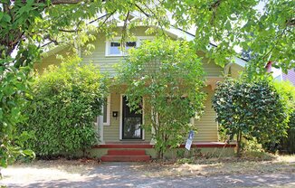 Delightful Rose City 2+ Bed Bungalow with Vintage Character and Huge Backyard