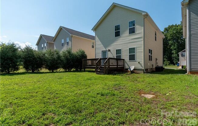 108 Lookout Point Place, Mooresville, North Carolina 28115