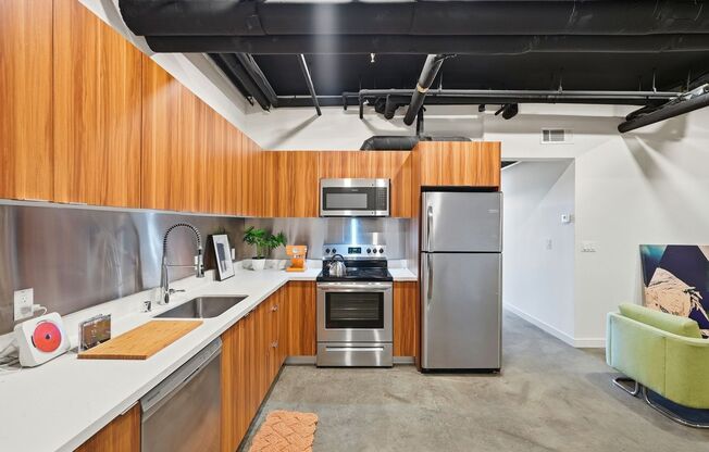 2 beds, 2 baths, 853 sqft, $2,995, Unit 203