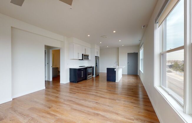 1 bed, 1 bath, 887 sqft, $1,900, Unit 501