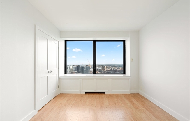 1 bed, 1 bath, 754 sqft, $3,800, Unit 34D