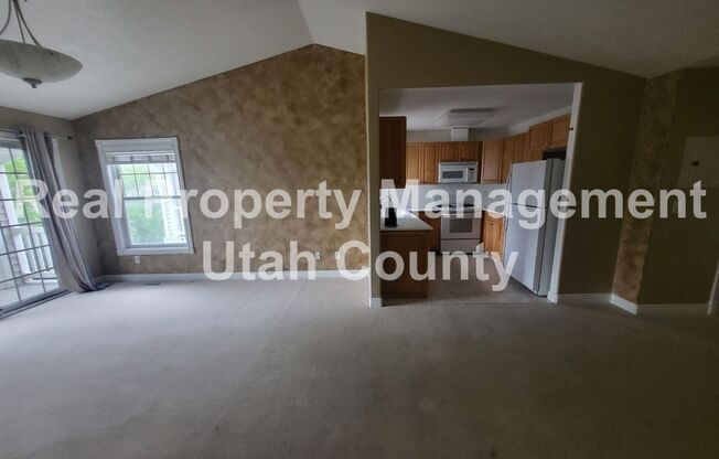 2 beds, 1 bath, $1,200