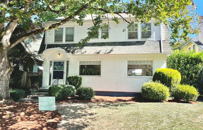 Grant Park 3-Story with Hardwoods, Huge Deck, Detached Garage, and Tons of Character