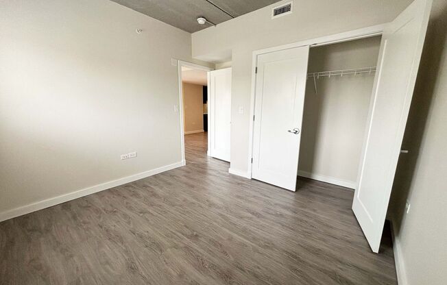 2 beds, 1 bath, 826 sqft, $2,500, Unit 410