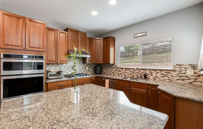 8175 TRAFALGER DR
