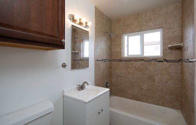 2 beds, 1 bath, $2,995, Unit 1346