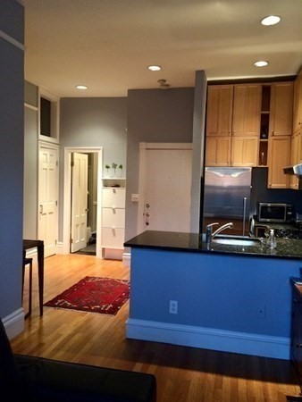 1 bed, 1 bath, 413 sqft, $3,000, Unit 7