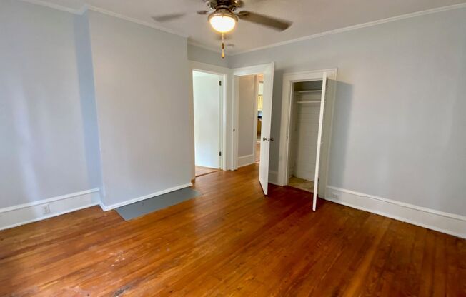 2 beds, 1 bath, $1,275