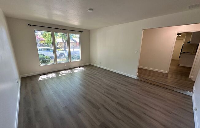 1321 PALOMAR WAY