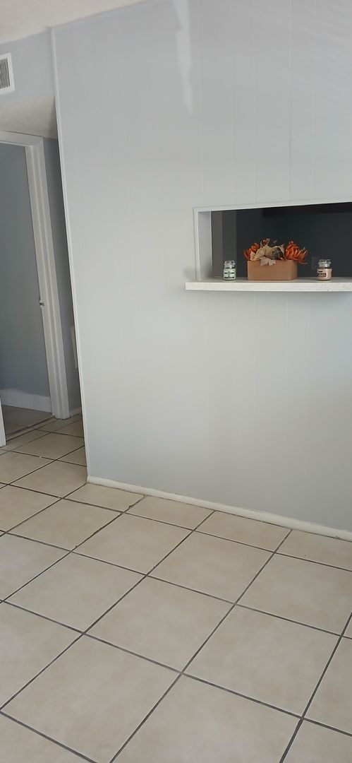 2 beds, 1.5 baths, 980 sqft, $1,300, Unit 247