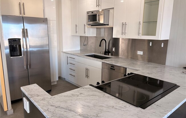 1 bed, 1.5 baths, 883 sqft, $4,200, Unit 1409