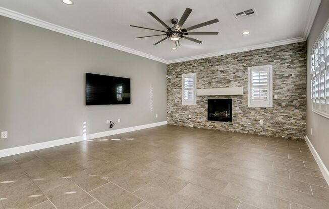 Stunning 4 Bedroom /4bath in Summerlin