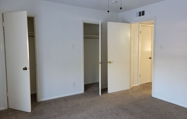 1 bed, 1 bath, $850, Unit # 350A