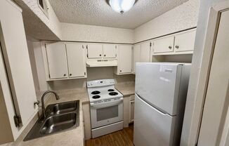 1 bed, 1 bath, 825 sqft, $950, Unit 102