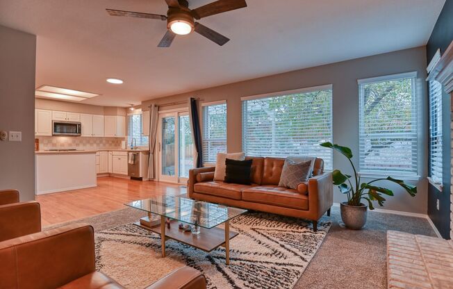 4 beds, 3 baths, $2,895