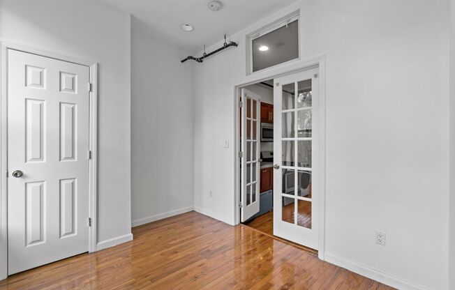 31 SAINT MARKS PL