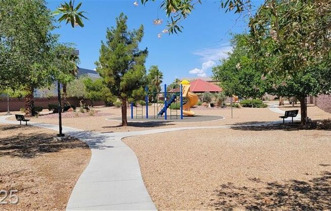 Spacious Solar-Powered Living in Gated Mesa Verde