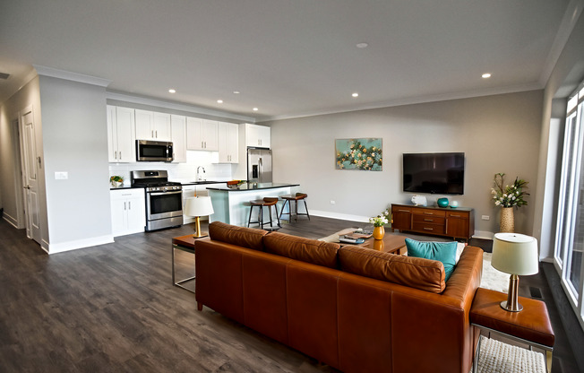 4 beds, 2.5 baths, 1,500 sqft, $4,900, Unit 927-104