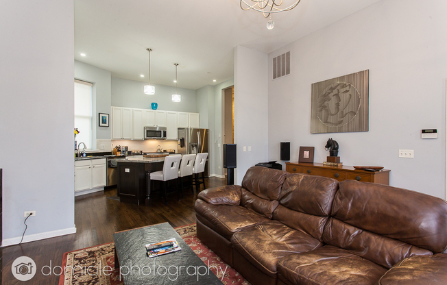 2113 W WASHINGTON BLVD