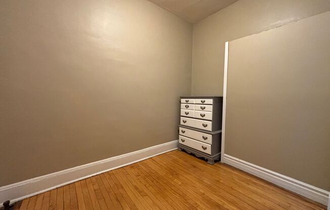 1 bed, 1 bath, 389 sqft, $899, Unit 7