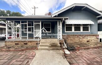 Wonderful 2bd/1ba Home-Steps Away from McGeorge School of Law!