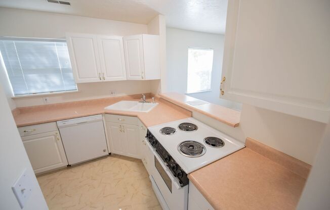 2 beds, 1 bath, $1,749, Unit 5