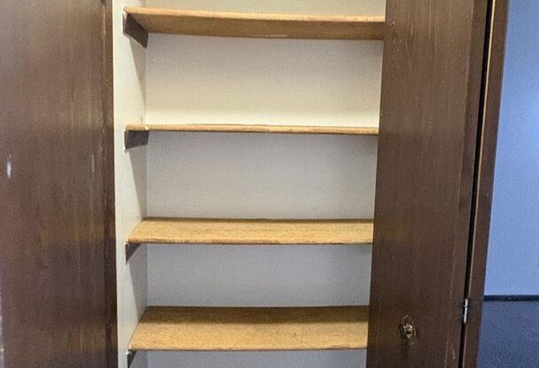 2 beds, 1.5 baths, 1,000 sqft, $1,450, Unit 8133-8133C