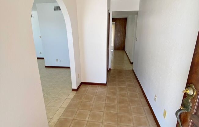 3 Bedroom 2 Bathroom corner lot in Glendale