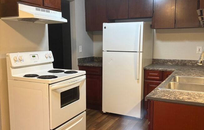 Countrywood Apartments