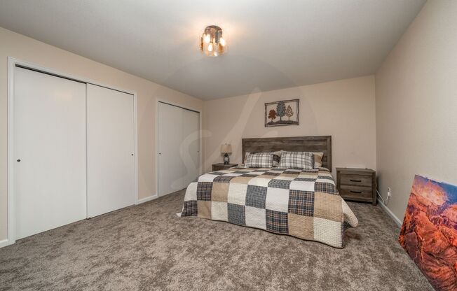 2 beds, 1 bath, $2,100