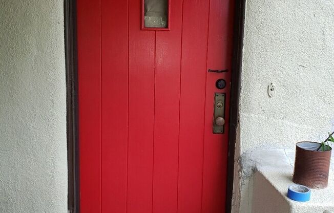 810 W Craig Pl #201 For Rent!