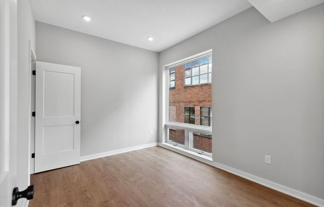 1 bed, 1 bath, 557 sqft, $1,414, Unit Unit 313