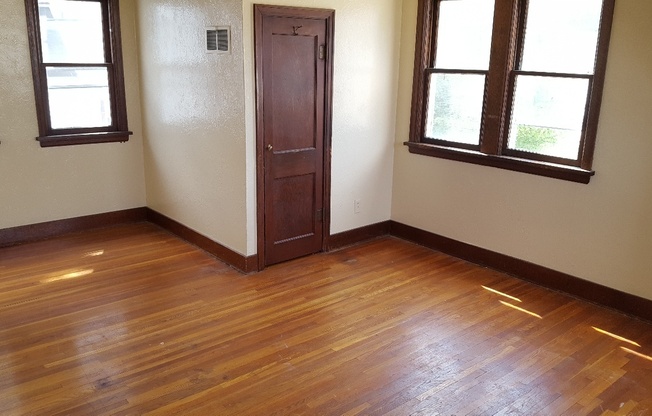 1 bedroom apartment on 2 floor