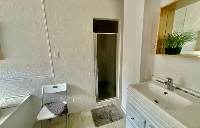 1 bed, 1 bath, 700 sqft, $1,045, Unit #2