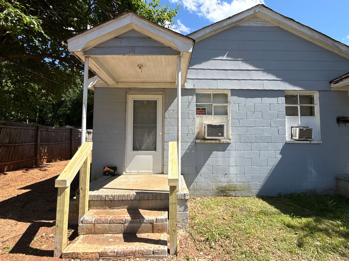 2-Bedroom Duplex!