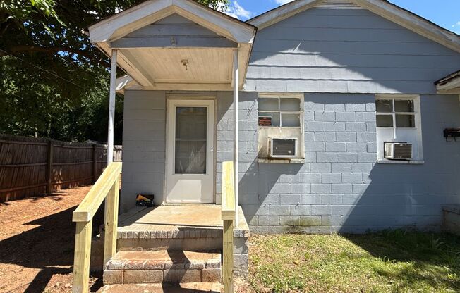 2-Bedroom Duplex!