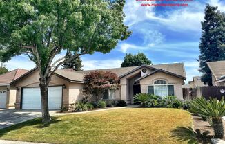 2127 GOMEZ CT. - 3 BEDROOM 2 BATHROOM - TULARE